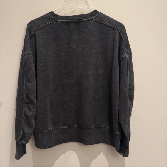 Vinyl Icons Casual Black Women's Crewneck Sweatshirt Sweater Size Small - Picture 2 of 5